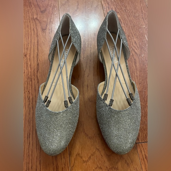 J. Renee Charlotte Dress Pump BNWOT BNWOB - Picture 4 of 8